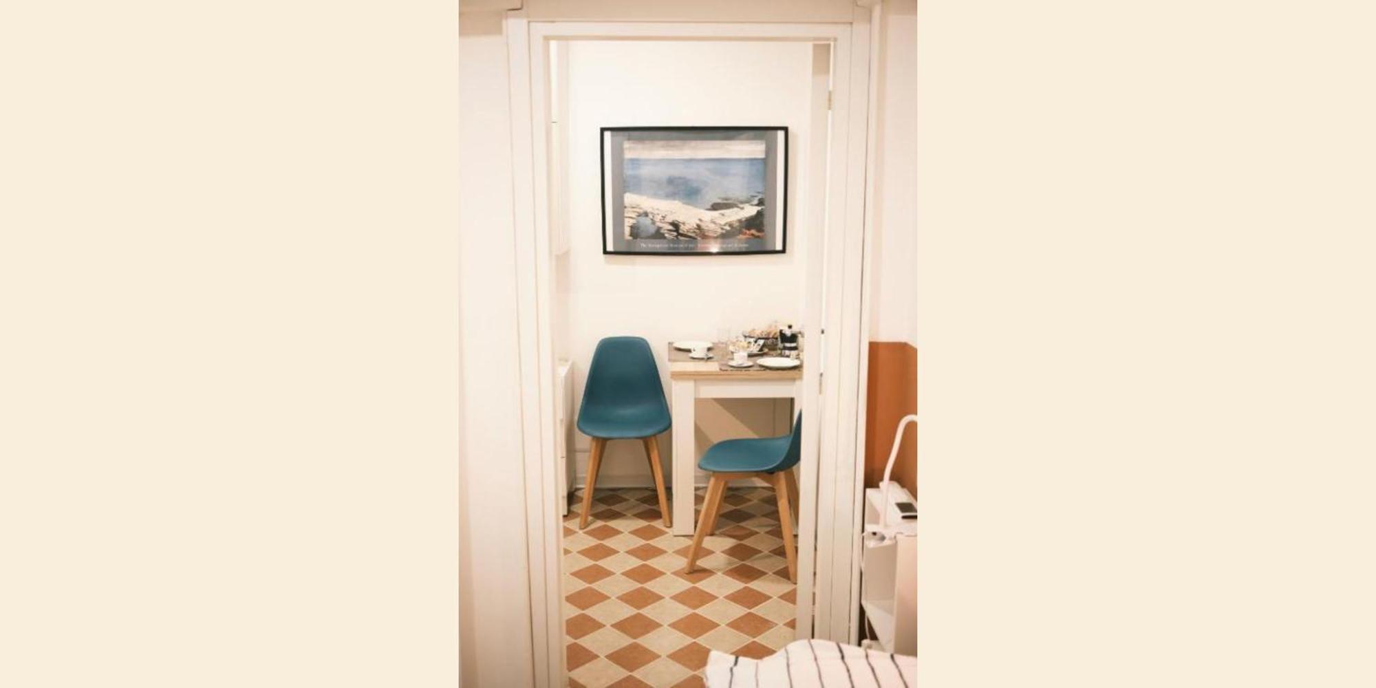 Nespolino, Piccola Casetta In Centro Storico Al Piano Terra Con Piccolo Spazio Esterno Privato Neapel Exterior foto