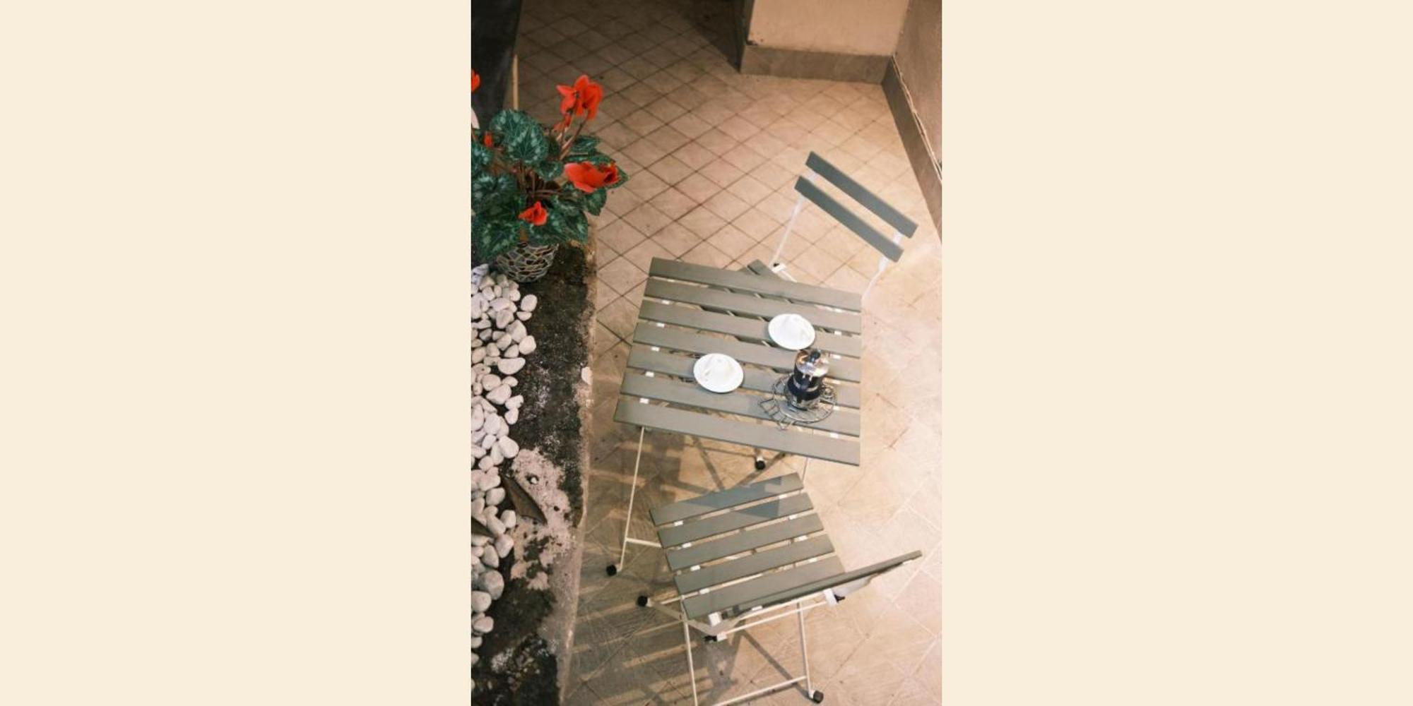Nespolino, Piccola Casetta In Centro Storico Al Piano Terra Con Piccolo Spazio Esterno Privato Neapel Exterior foto