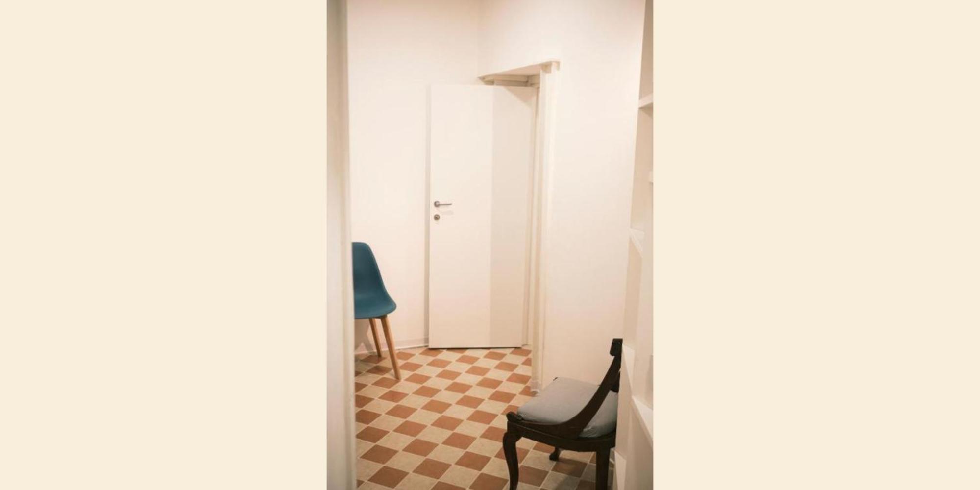 Nespolino, Piccola Casetta In Centro Storico Al Piano Terra Con Piccolo Spazio Esterno Privato Neapel Exterior foto